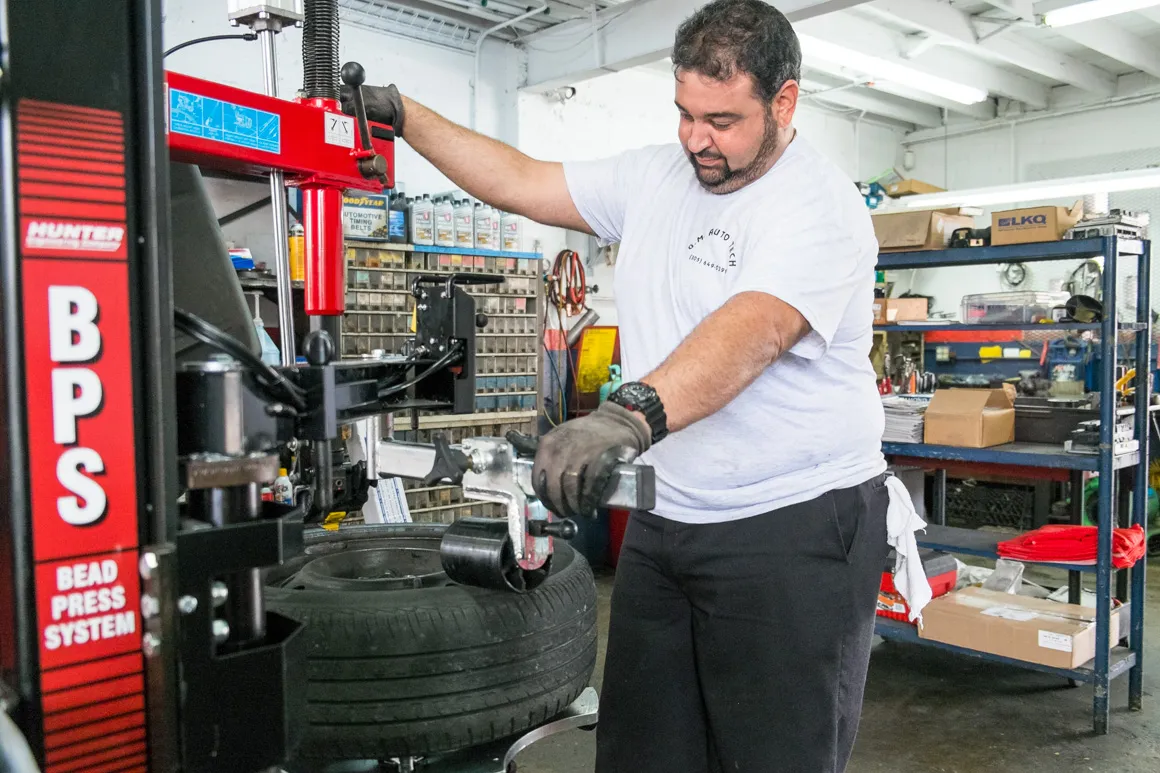 Automotive repair equipment in the shop